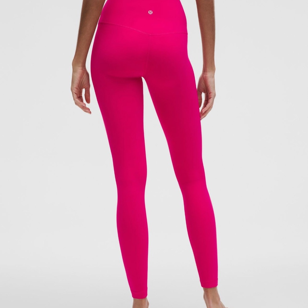Lululemon Align High-Rise Pant 28”in Size 4, in color “Passionate”